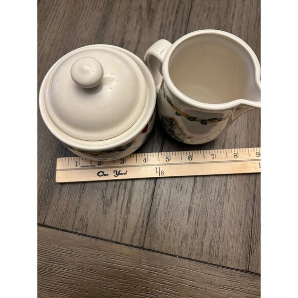 Vintage Thompson Pottery Ceramic Creamer & Sugar Bowl Set Birdhouse Design - Picture 9 of 10